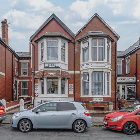 Deneside Guest House Blackpool Exterior photo